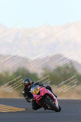 media/Sep-24-2022-CVMA (Sat) [[a45f954247]]/Race 10 Amateur Supersport Middleweight/